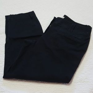 GUC Loft size 2 black capris
